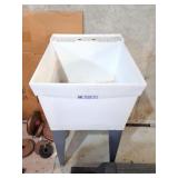 NEW UTILITY TUB