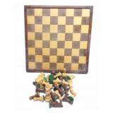 VINTAGE WOODEN CHESSBOARD AND PIECES