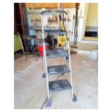 COSCO STEP LADDER