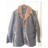 ROUNDTREE AND YOURKE- XL- MENS BROWN LEATHER AND