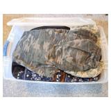 LARGE TOTE AND BAG LOT- MENS UNSEARCHED VINTAGE