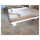 METAL ROLLING CART ON CASTERS