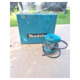 MAKITA PALM SANDER WITH METAL CASE