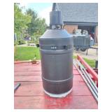 TRIPOD DEER FEEDER