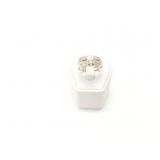4.6g 14k wg wedding set with diamond chips;