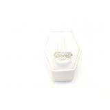 2.4g 14k yg ring with clear chips;