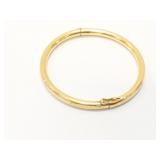 7.6g 14k yg hollow bangle bracelet;