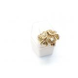 24.7g 14k yg ring with several diamond chips on