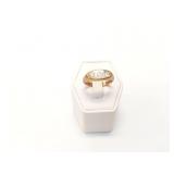5.8g 10k yg ring with 3 small diamonds;