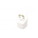 9.1g platinum / 18k yg ring with diamond chips;
