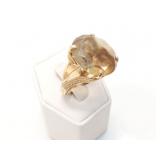 approx 9.4g 14k yg ring with large brown round