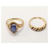 4.2g 10k yg ring with blue pear shaped center