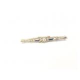 4.2g 14k wg pin with blue stones, diamond chips