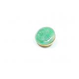 14k yg pendant with green stone 2.4g;