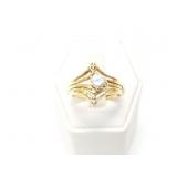 5.6g 14k yg wedding set with 1 round diamond