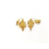 unmkd yg pr earrings that test as 22k 11g;