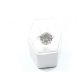 5.6g 18k white gold ring with approx 5.28ct euro