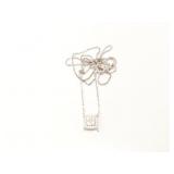 3.2g 14k wg thin chain with pendant that has