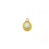 4g 18k yg pendant with blue stone;