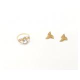 2.3g 10k yg ring with 3 light blue stones; .5g pr