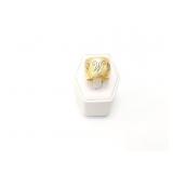17.2g 14k yg ring with initials mme on outside of