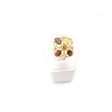 3.9g 14k yg ring with red stones;