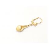 2.5g 14k single hoop earring;