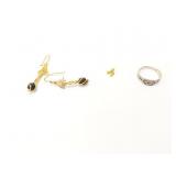 2.3g 10k yg dangle earrings with 1 black round