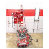 HUNTER TIRE MACHINE- MODEL TC3250WITH