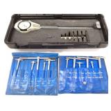 INTERNAL 2 POINT MICROMETERS- AND CENTRAL TOOL