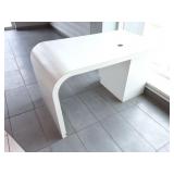 SHOWROOM DESK