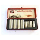 3/8" DEEP WELL SOCKET SET IN METAL STORAGE CASE