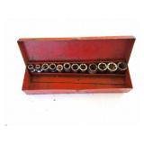 1/2" STANDARD SOCKETBSET IN METAL STORAGE CASE