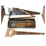 TOOL LOT- 3 VINTAGE SAWS AND SOCKETS IN TRAY