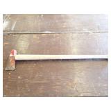 LONG HANDLE SPLITTING MAUL