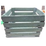 VINTAGE PAINTED WOODEN CRATE