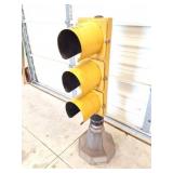 TRAFFIC LIGHT ON MINI POST