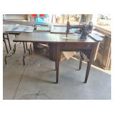 WHITE ROTARY SEWING MACHINE WITH STAND