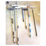 WASH BRUSHES- SQUEEGIES- LONG HANDLE