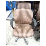 4 MATCHING SWIVEL CHAIRS