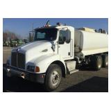 2004 KENWORTH T300 4000 Gallon Water Tanker Truck