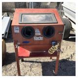CLARKE Enclosed Sand Blasting Unit