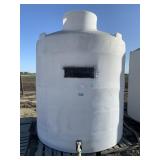 2800g Upright Poly Tank