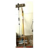 Window Squeegees / Mops