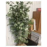 ARTIFICIAL TREE