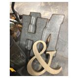 WALL DECOR