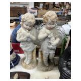 FIGURINES