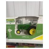 JOHN DEERE DIECAST TRACTOR