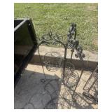 METAL PLANT STAND