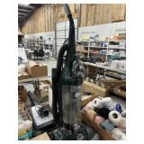 DIRT DEVIL VACUUM
